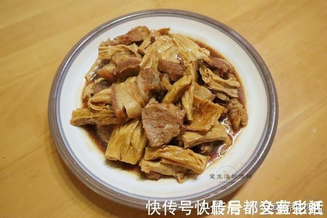 儿子不在家，80后两口的晚餐，有荤有素，网友：简单吃也很满足