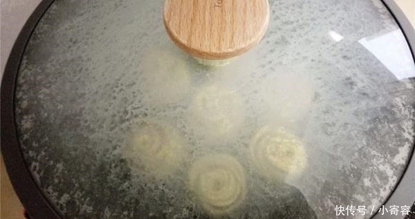 猪肉馅|饺子“新包法”,刚上桌儿子就抢着吃,直呼太有创意了!真香!