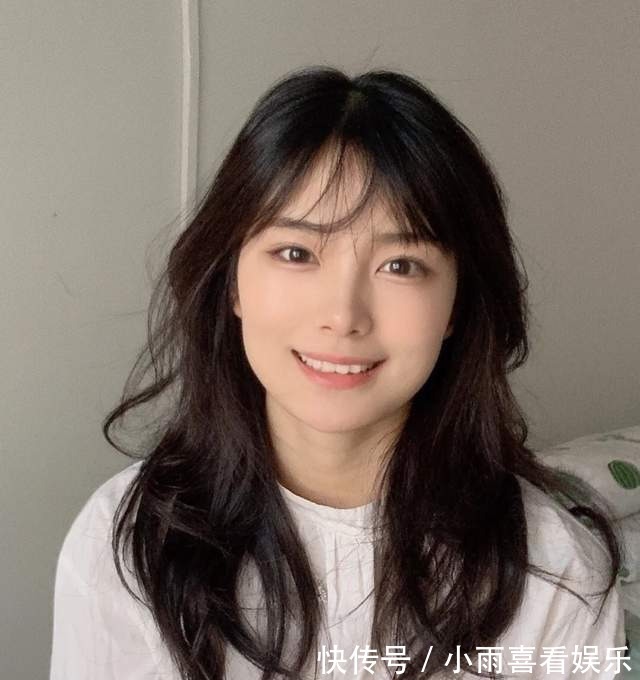 脸型|方脸别乱剪头发，这样做显脸小还减龄，氛围美女的气质直接拉满