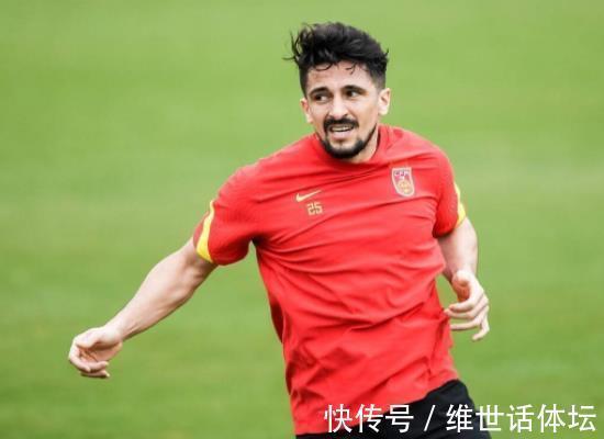 底牌|国足最强底牌亮相!4大归化或一同首发,核心中轴线誓取3分