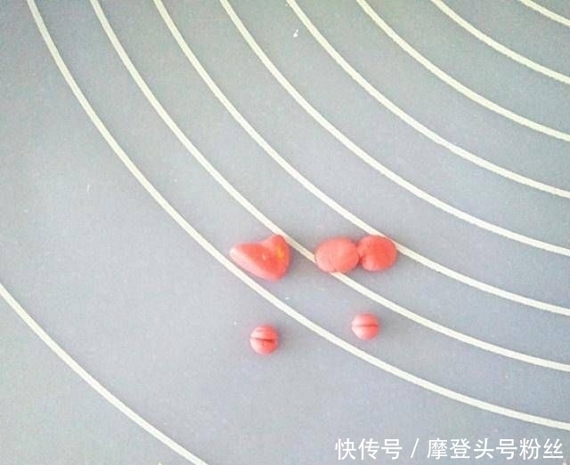 超Q小动物水饺,口感软糯,孩子们都争先恐后地吃