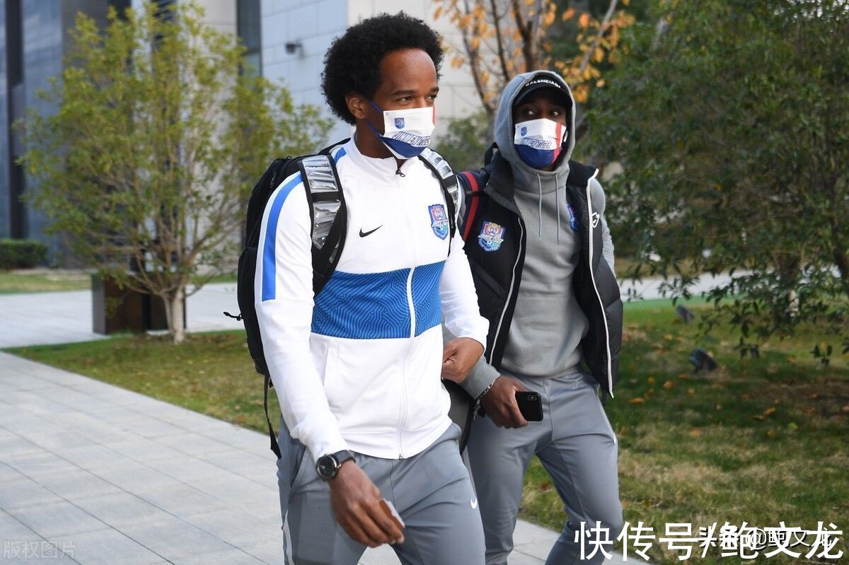 球队|全员抵达！津门虎进驻赛区 首战重庆誓全取三分
