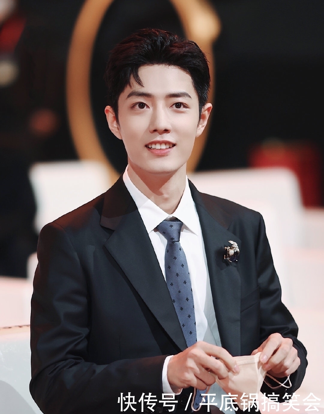 肖战再获微博king,与王一博“影子”同框CP粉不降反增突破300万人