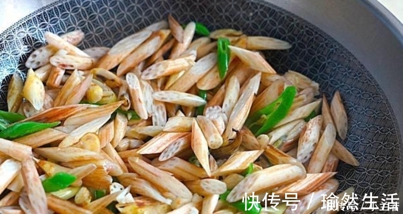 它是“穷人的阿胶”,每天炒一盘,排出毒素,气血足了,肌肤细腻