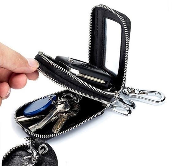 还有人把钥匙挂裤腰上?俗!如今流行这样挂,出门好用更体面