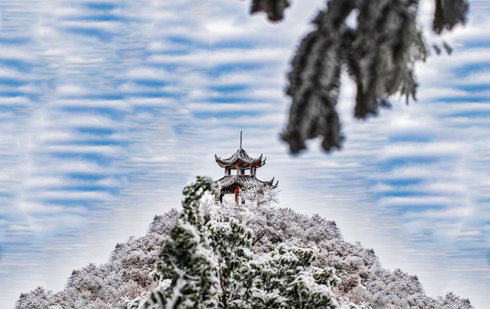 贵州多地迎来新年降雪！雪景太美了！