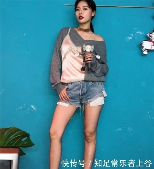 动作|三个睡前瘦腿动作,让你远离“大象腿”,轻松get“泫雅腿”!