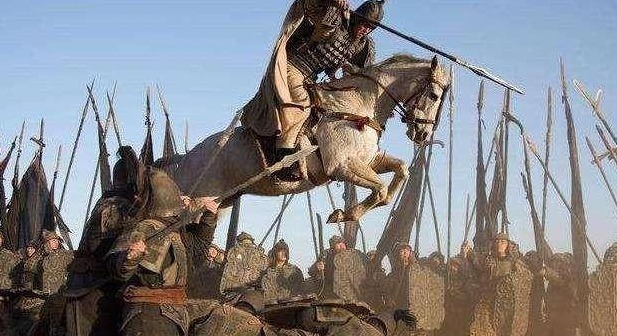 不累|古代打仗时将军骑马,士兵在后面追着跑,他们不累吗?