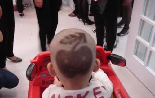 全家|全家认不清三胞胎小子,舅舅想出的办法很实在,家人看后笑倒