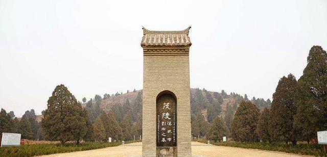 刘彻|刘彻作为千古一帝,为何陵墓里却没有皇后陪葬真相令人惊讶!