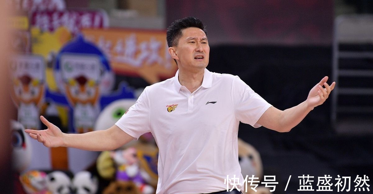 上场|重拳出击,杜锋给中国男篮提出底线要求,22岁天才锋线或再难入队!