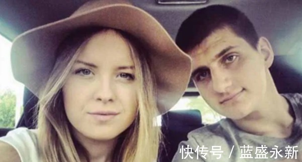 娜塔莉亞|人生贏家！一路順風(fēng)順?biāo)募s基奇娶初戀女友，兩人夫妻相明顯！