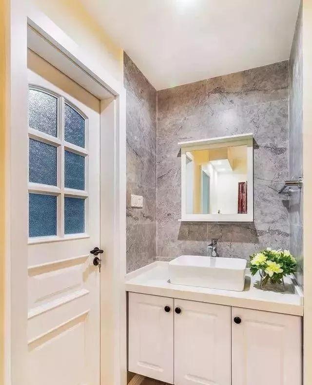 卫生间隔|卫生间就这样装非常漂亮,洗澡也方便,一天连洗三次都不过瘾