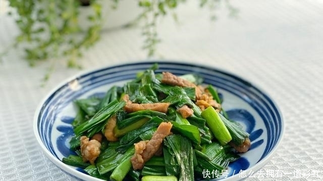 青蒜苗炒肉家常美味的吃法,香浓味美又下饭,美味爽口开胃