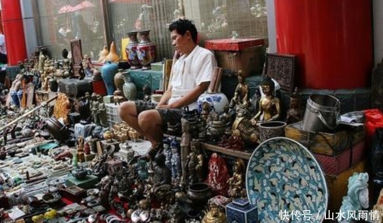 盗墓贼盗取30亿文物,将盗墓视作“赶集”,在山里吃烧烤庆祝被抓