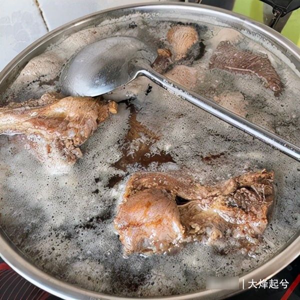 五香牛肉如何卤制入味，厨师大伯手把手教我，只需要以下几步