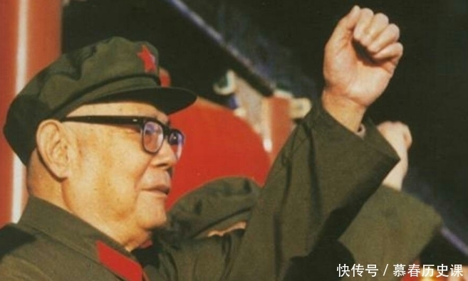 陈锡联|毛主席去世前，为何没把军权交给叶帅，而交给陈锡联？