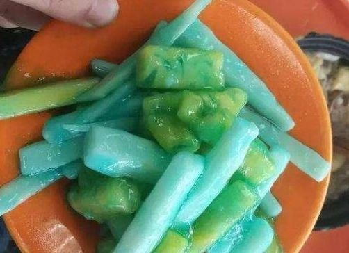 还真是让人|“免费都没人想吃”的食堂饭菜,若让你选其一,你选哪个