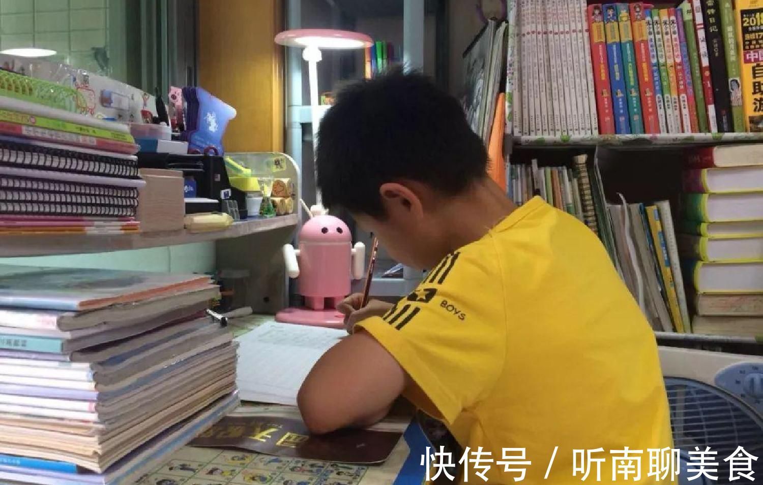 生物钟|家有二胎的幸福和苦恼,大宝写作业为防二宝打扰,使出十八般武艺