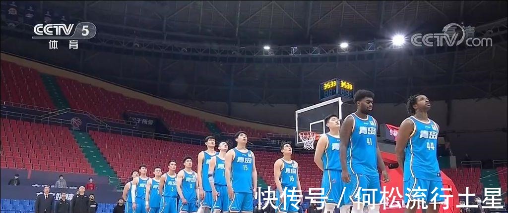 李原宇|张骋宇威尔斯发威,摩尔特里率队紧追,青岛男篮63-52新疆队