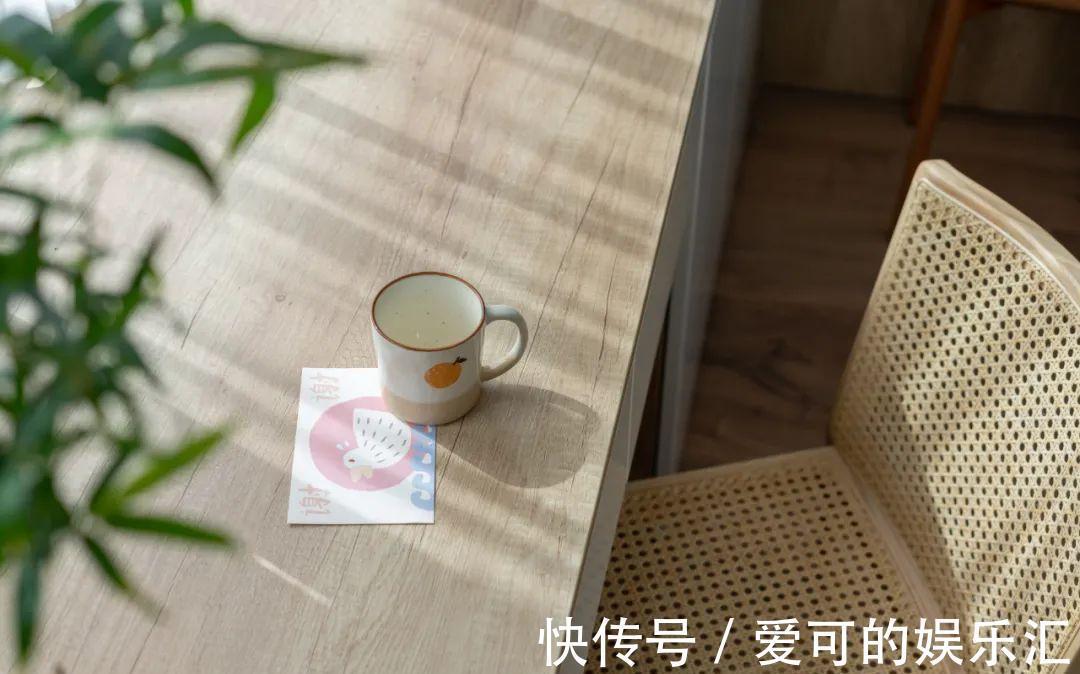 简约风|125平原木简约风,地台式客厅沙发舒适大气,L型玄关柜效果满分!