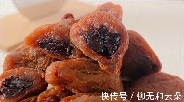 滋补美食|女人临近30岁,别总吃红枣,常吃这5种滋补美食,让你气色好!