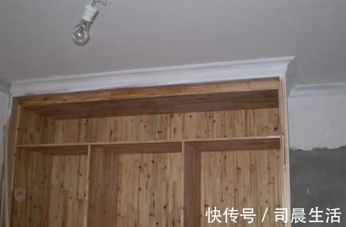 天花板|有钱人家都这样设计衣柜,不得不夸太聪明了,懊悔我家现在才发觉