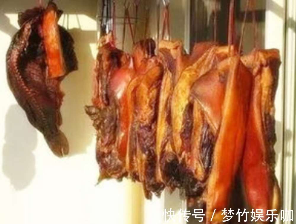 孕妈|孕期可能会损伤胎儿大脑发育的食物,孕妈要尽量避免,馋了也忍忍