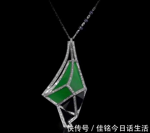 彩云追月@现代翡翠设计,颠覆想象,美不可言!现代翡翠设计,颠覆想象,美不可言!