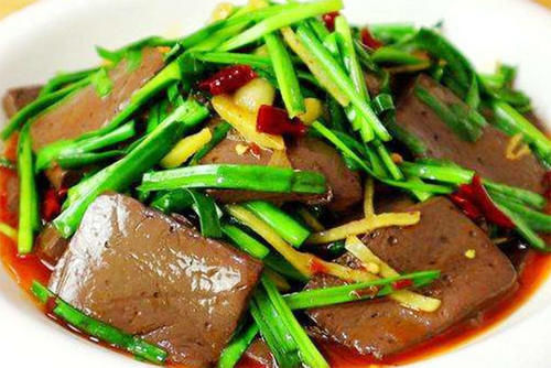 鸭血|阴雨天全家没精神，多吃补血菜，开胃润肠，补肝明目气色好身体棒