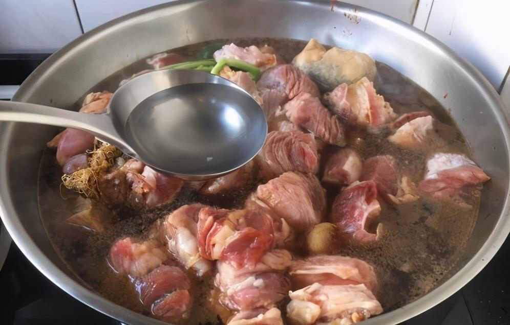 炖土豆|牛肉炖大白菜，健康美味，好吃又营养