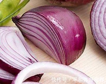 刘医生|吃了洋葱一个小时以内，别碰此种食物，为了健康着想，要记得忌口