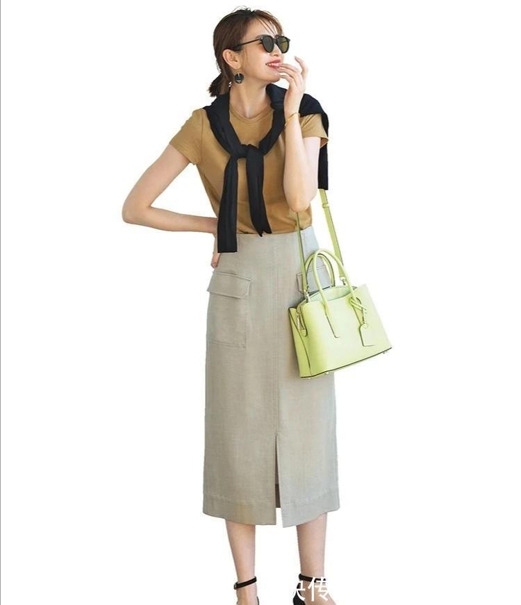 服装|衣服不一定要大牌,色彩也不要太花哨,低调的卡其色清新又显高级