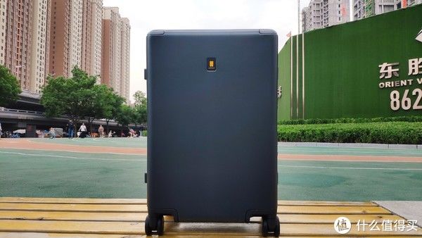 金属|安全加持下的旅途只因有地平线8号power登机箱