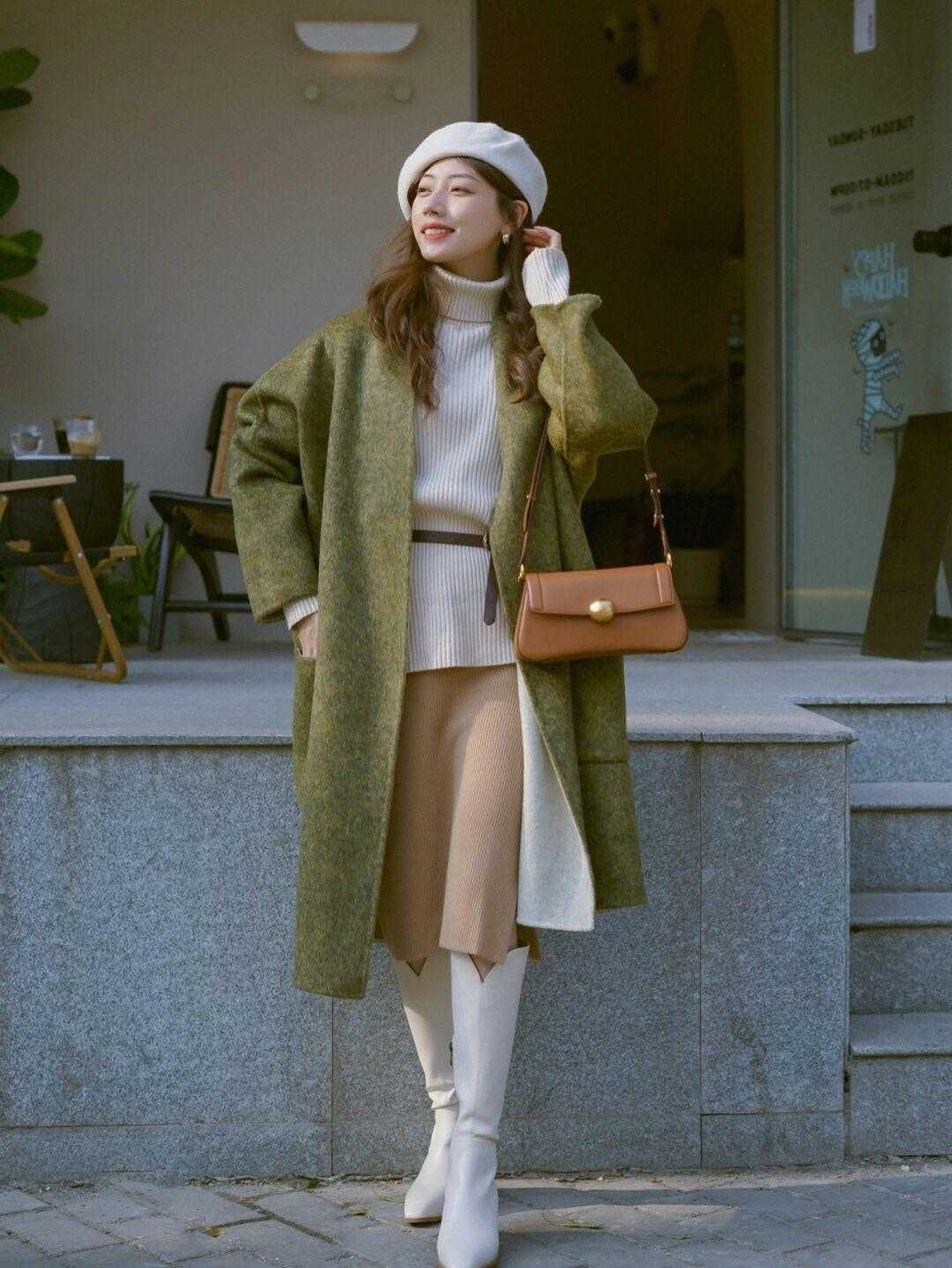 大衣|气质女人都爱“廓形大衣”,这么搭优雅显气质,微胖也能穿