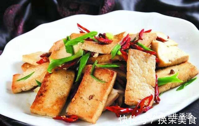 吃到你停不下来的好吃,农家豆腐美味独特,营养又健康