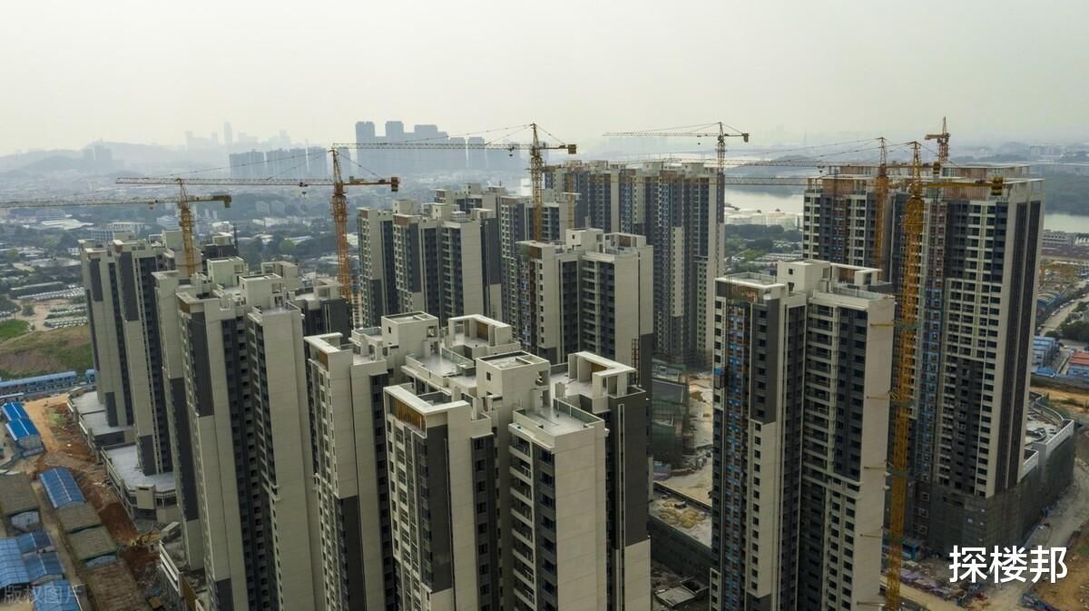房地产|调控房地产，是为了拯救实业？