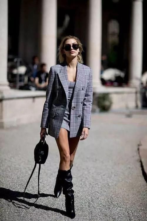 早春穿衣不用慌，搭配万能小西装，简单实用不会错