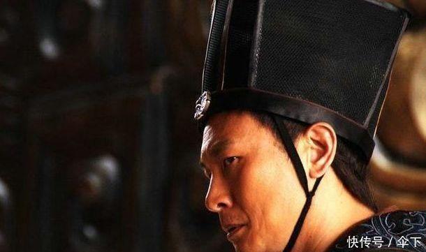 太监|作为皇帝身边的贴身太监，为什么拿着拂尘，这几点至关重要