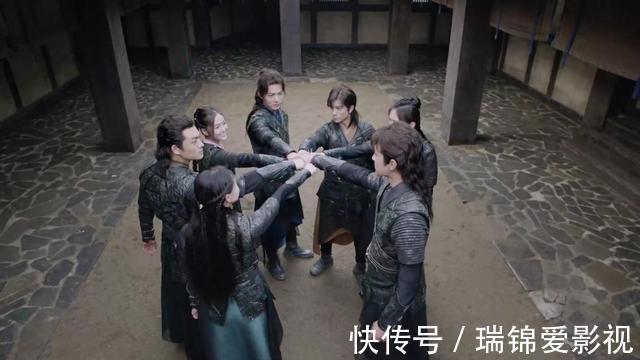 千寻疾|斗罗大陆大结局:比比东大杀四方,小舞之泪让蓝银皇觉醒