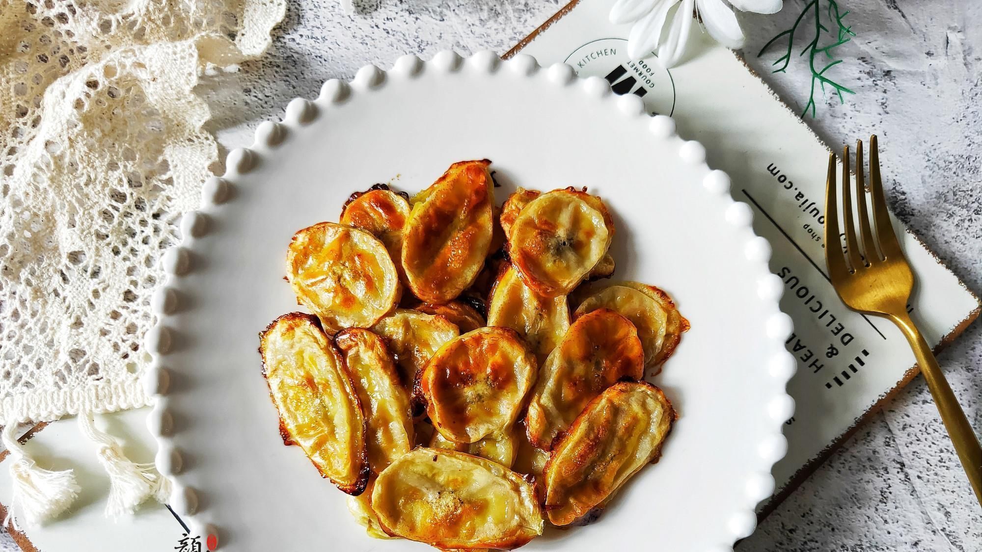 全家|香蕉最馋人的做法,我家隔三差五做,外酥里软,全家都爱吃