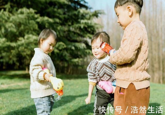 孩子|宝宝的语言发展有“阶段性”,把握好这三个关键期,帮宝宝早发声