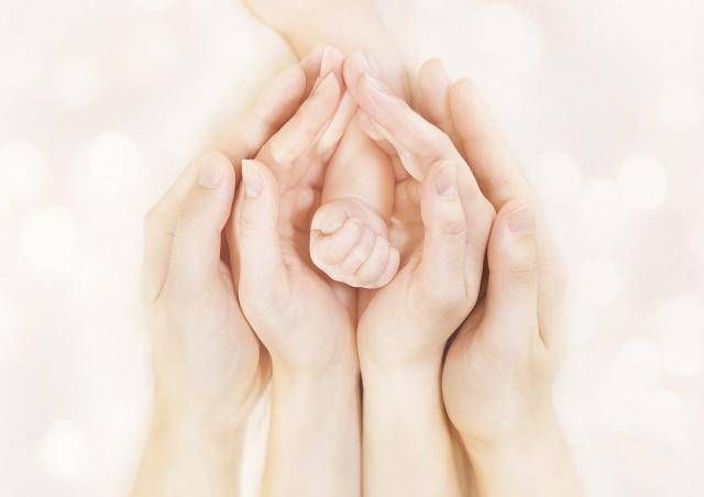 亲子关系|孩子聪明不聪明,看看小手就知道,你家宝宝的小手是这样的吗