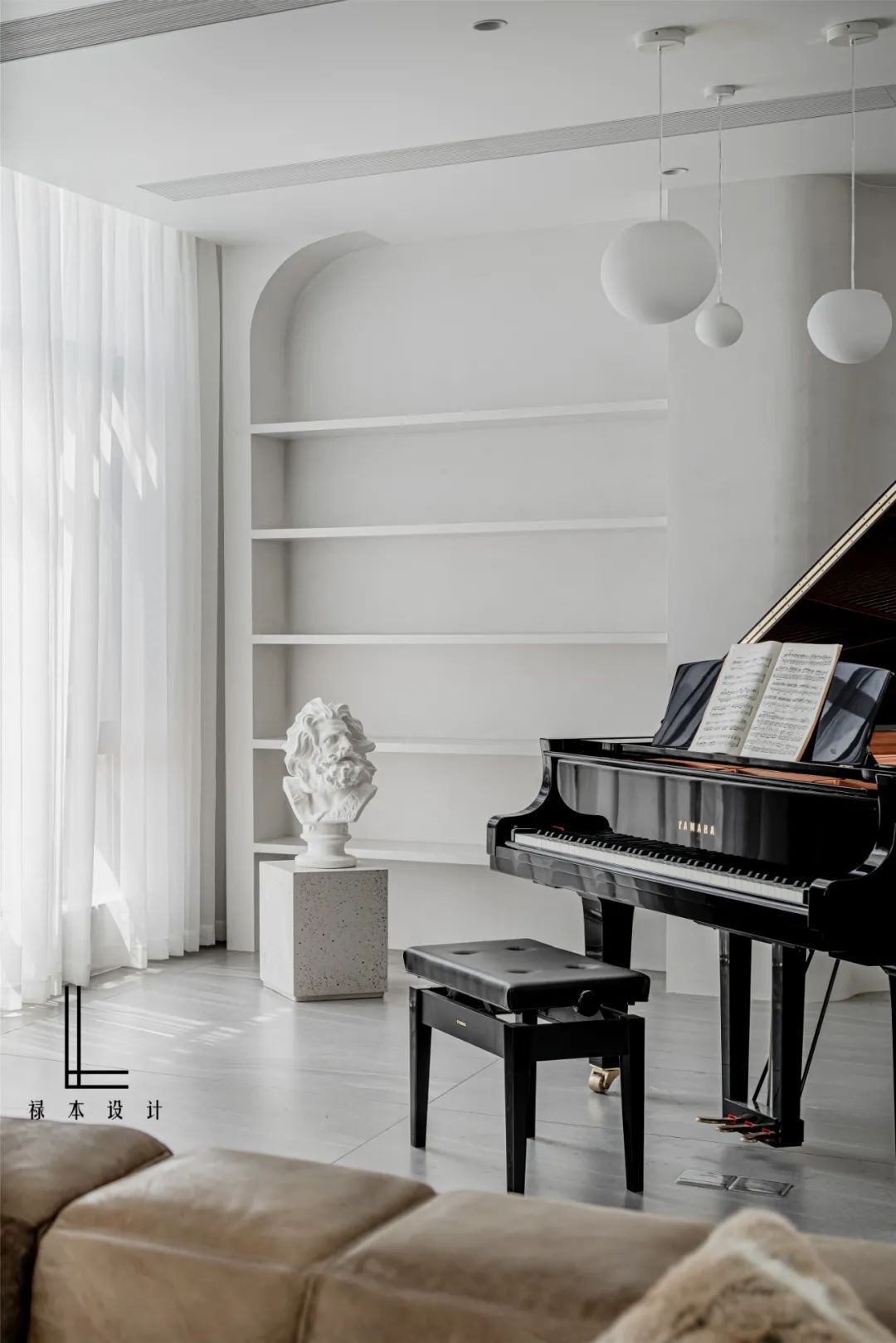 现代|460㎡现代极简，净白的空间，流畅优雅的造型，满屋高级的大气