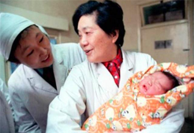 掌上明珠|我国首例“试管婴儿”郑萌珠,如今32年过去了,她生活过得好吗?