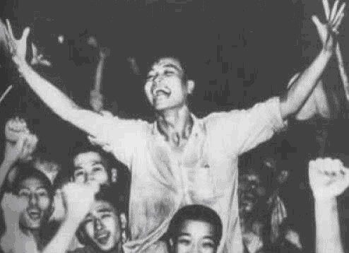 投降|盘点1945年日本投降时，世界人民如何表达胜利的喜悦