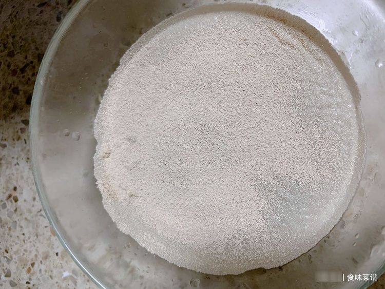 蒸馒头，不要只加酵母！多加“2白”，馒头又白又香，凉了也好吃