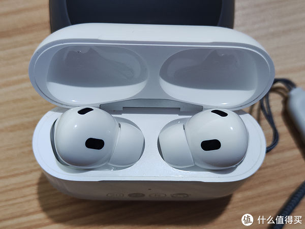 airpods pro二代耳机开箱