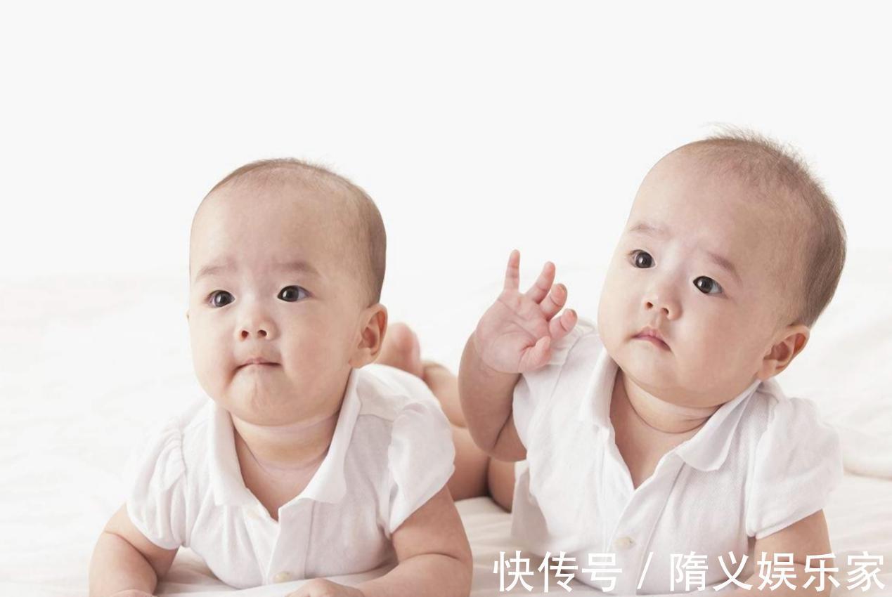 喜获|产妇一肚生俩，宝爸因喜获双胞胎而激动，被医生告知不是双胞胎