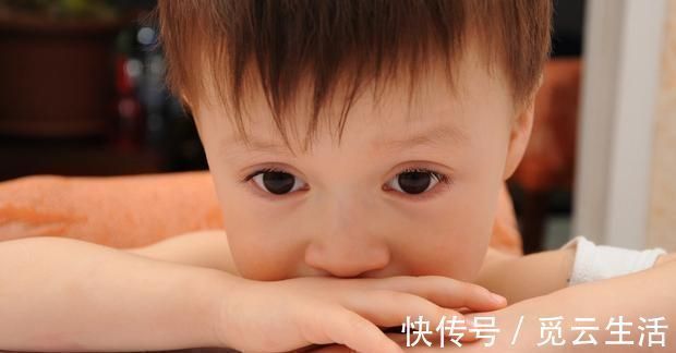 贝贝|有儿子的家庭,父母这3句话请“禁言”,别让无知毁了孩子一生